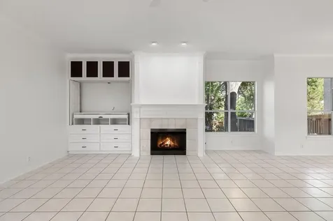 1613 Churchwood Cove Austin TX 78746