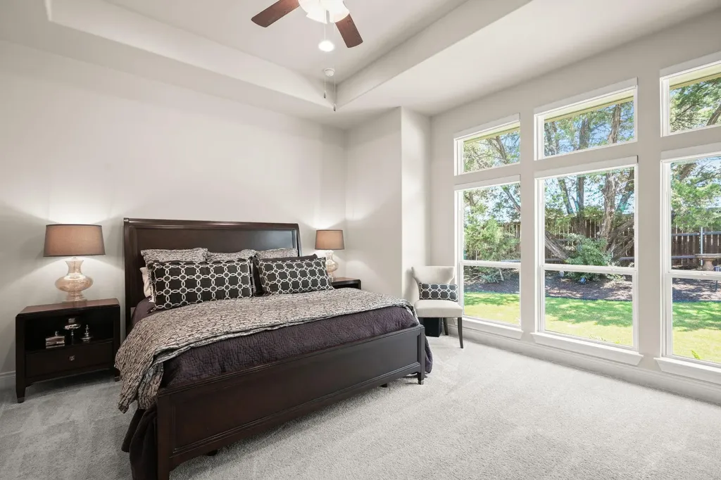 1016 Almeria Bend Leander TX 78641