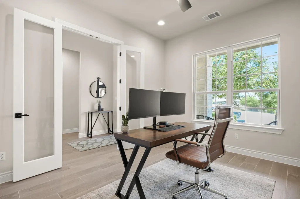 1016 Almeria Bend Leander TX 78641