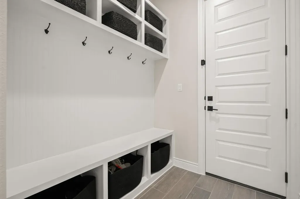 1016 Almeria Bend Leander TX 78641