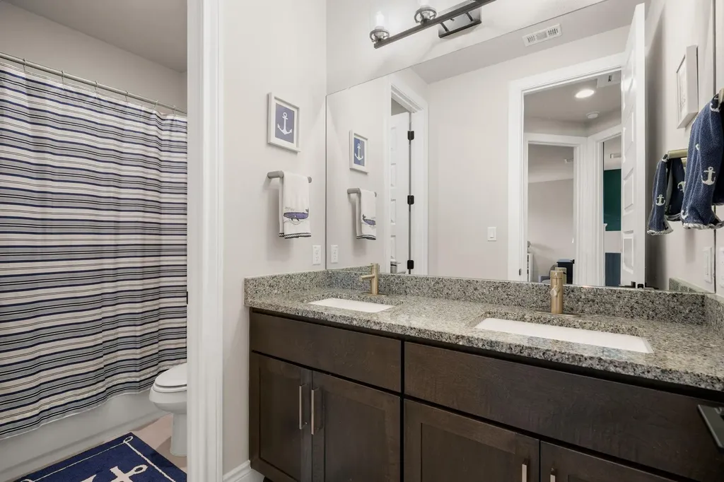 1016 Almeria Bend Leander TX 78641