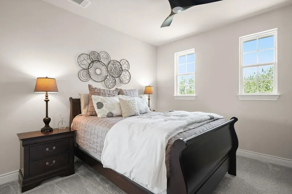 1016 Almeria Bend Leander TX 78641