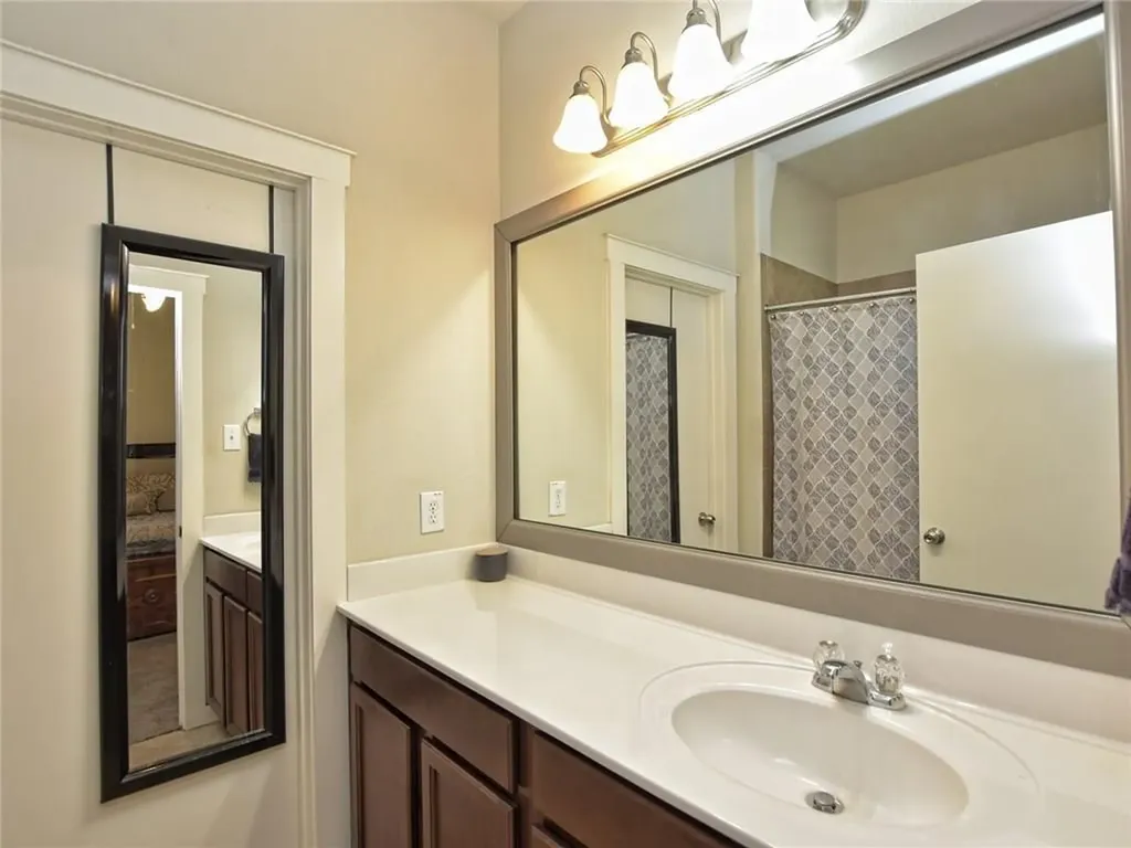 2001 Faro Drive Austin TX 78741