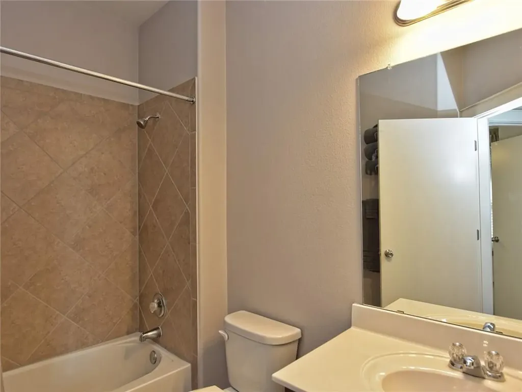 2001 Faro Drive Austin TX 78741