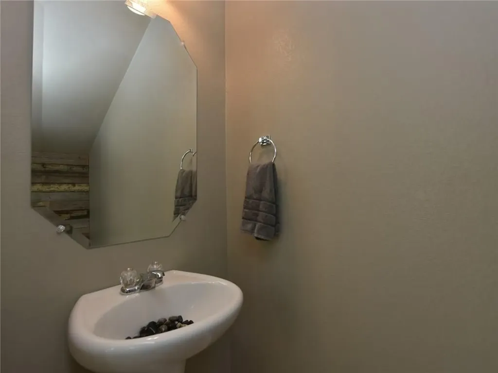 2001 Faro Drive Austin TX 78741