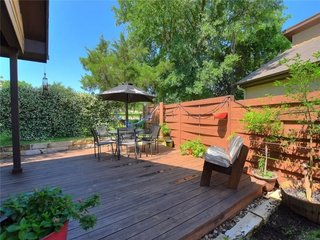 2001 Faro Drive Austin TX 78741