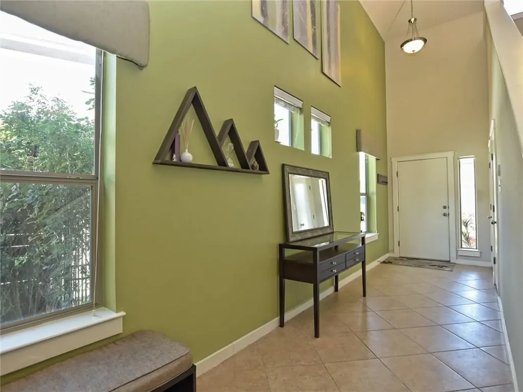 2001 Faro Drive Austin TX 78741