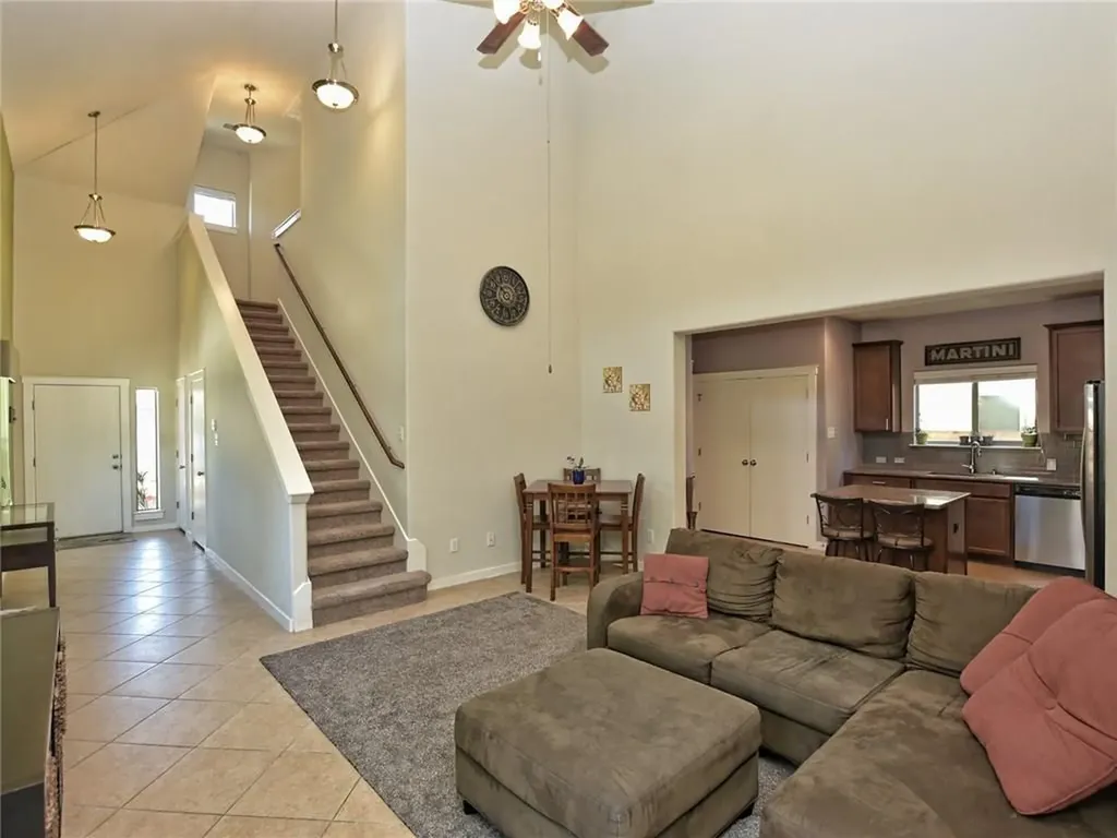 2001 Faro Drive Austin TX 78741
