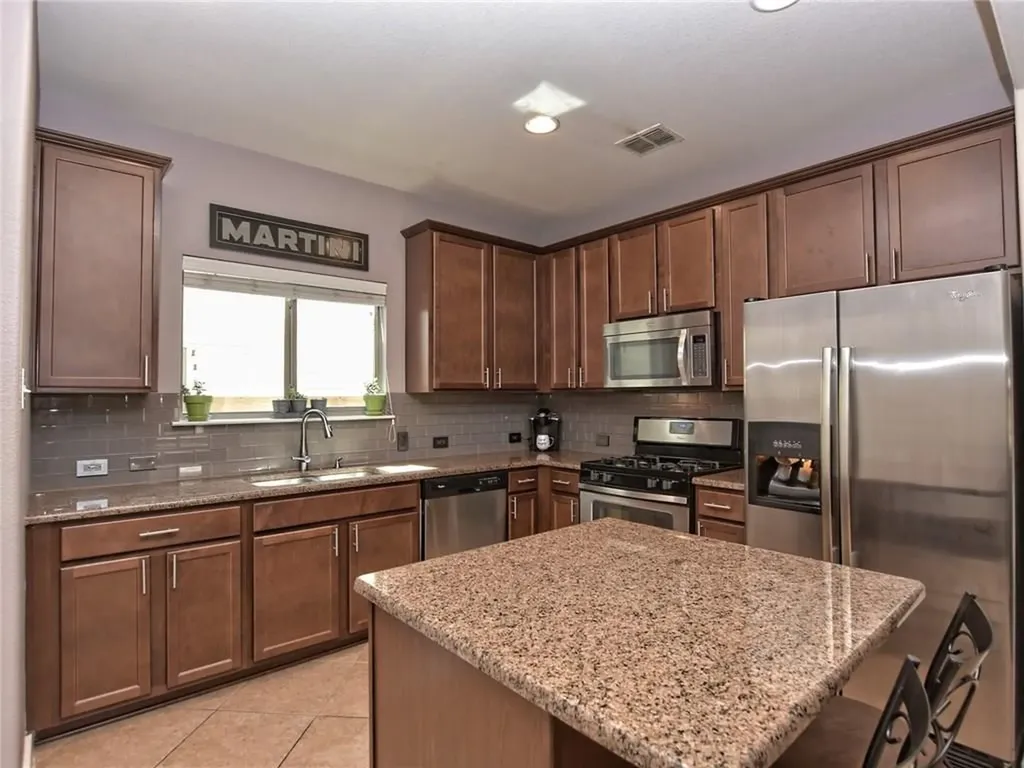 2001 Faro Drive Austin TX 78741