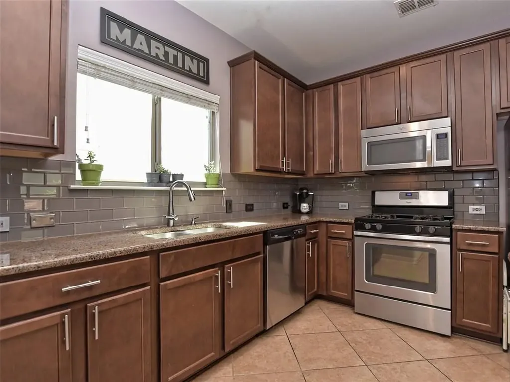 2001 Faro Drive Austin TX 78741