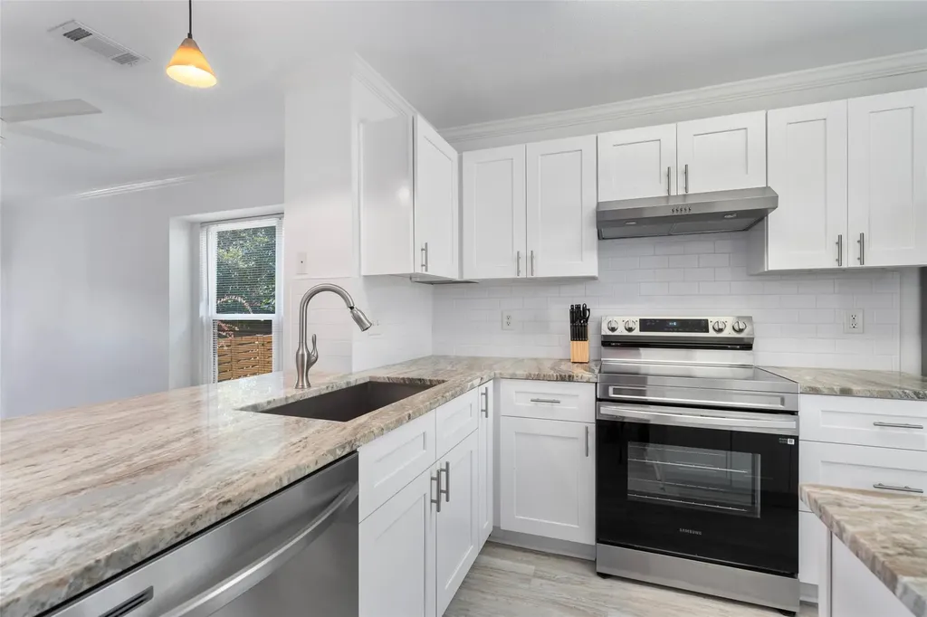 2018 W Rundberg Lane Austin TX 78758