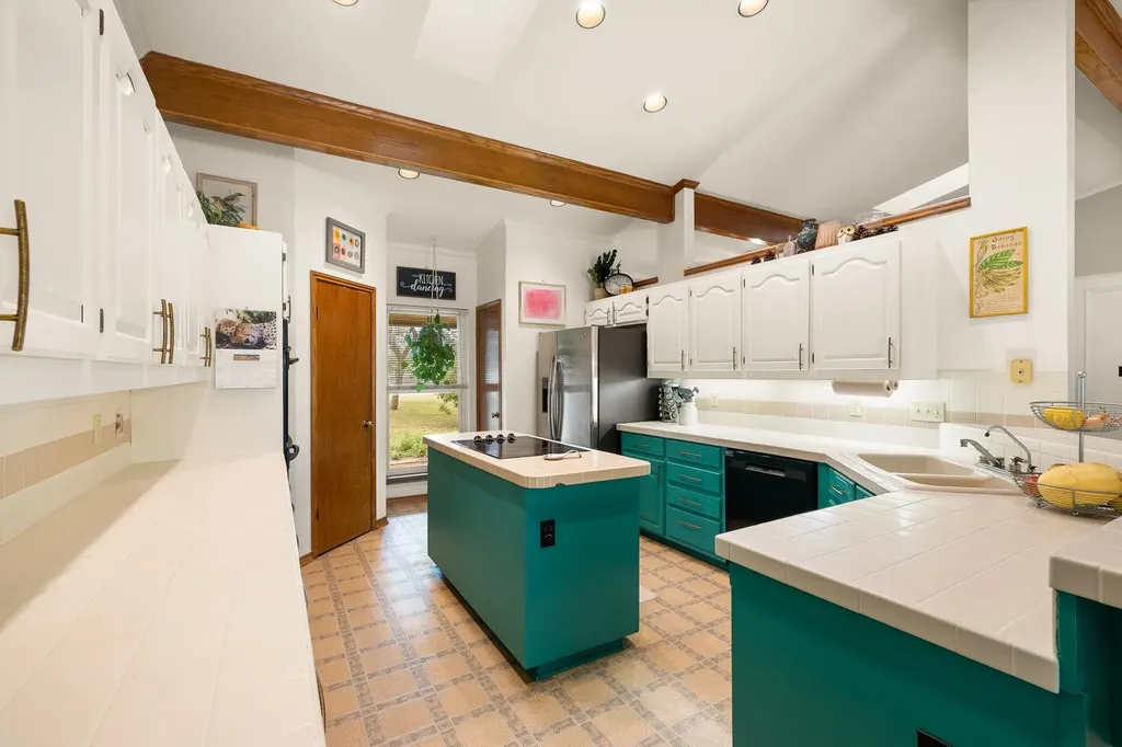 136 Valley View Road Georgetown TX 78633