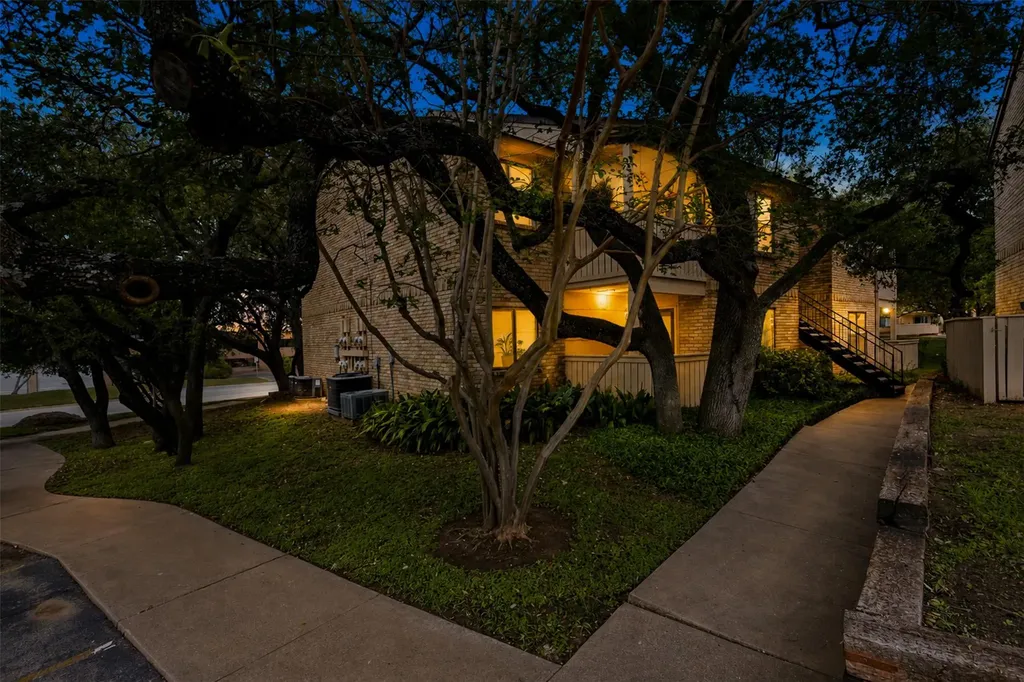 8210 Bent Tree Road Austin TX 78759