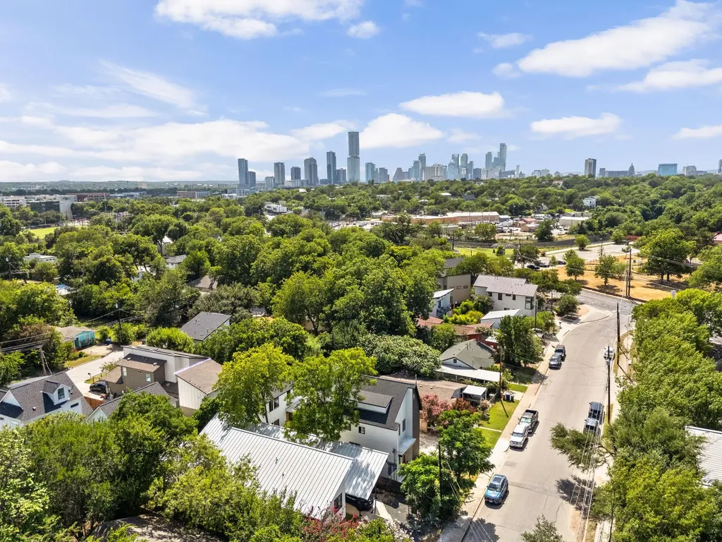 2717 Lyons Road Austin TX 78702