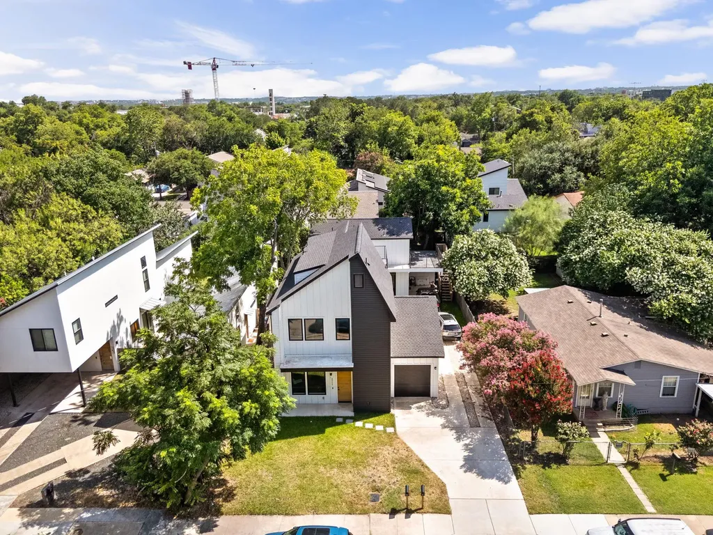 2717 Lyons Road Austin TX 78702