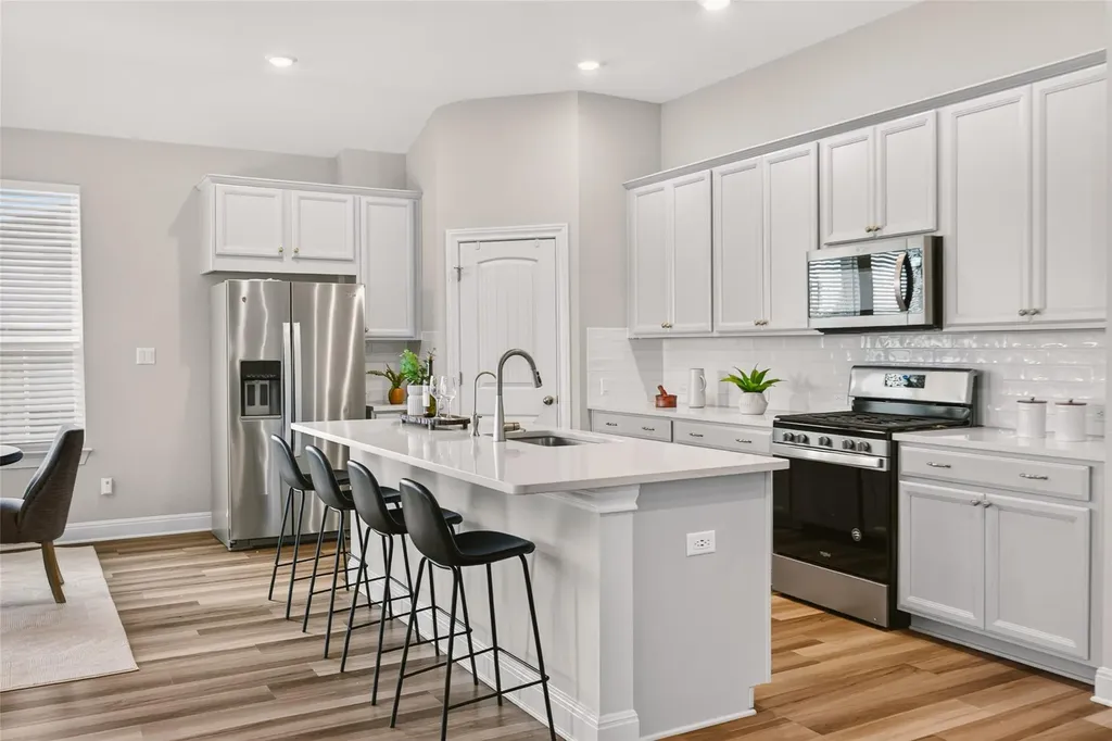 127 Eagle Mountain Trail Dripping Springs TX 78620