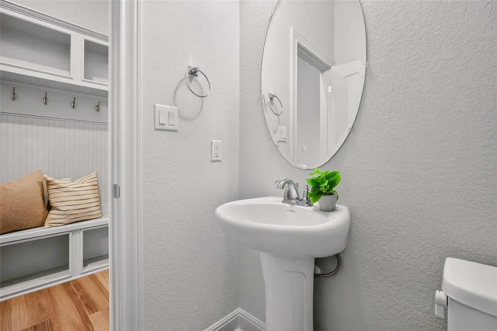 127 Eagle Mountain Trail Dripping Springs TX 78620
