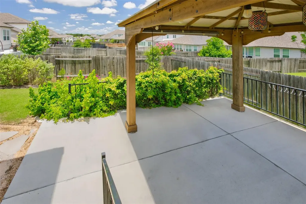 127 Eagle Mountain Trail Dripping Springs TX 78620