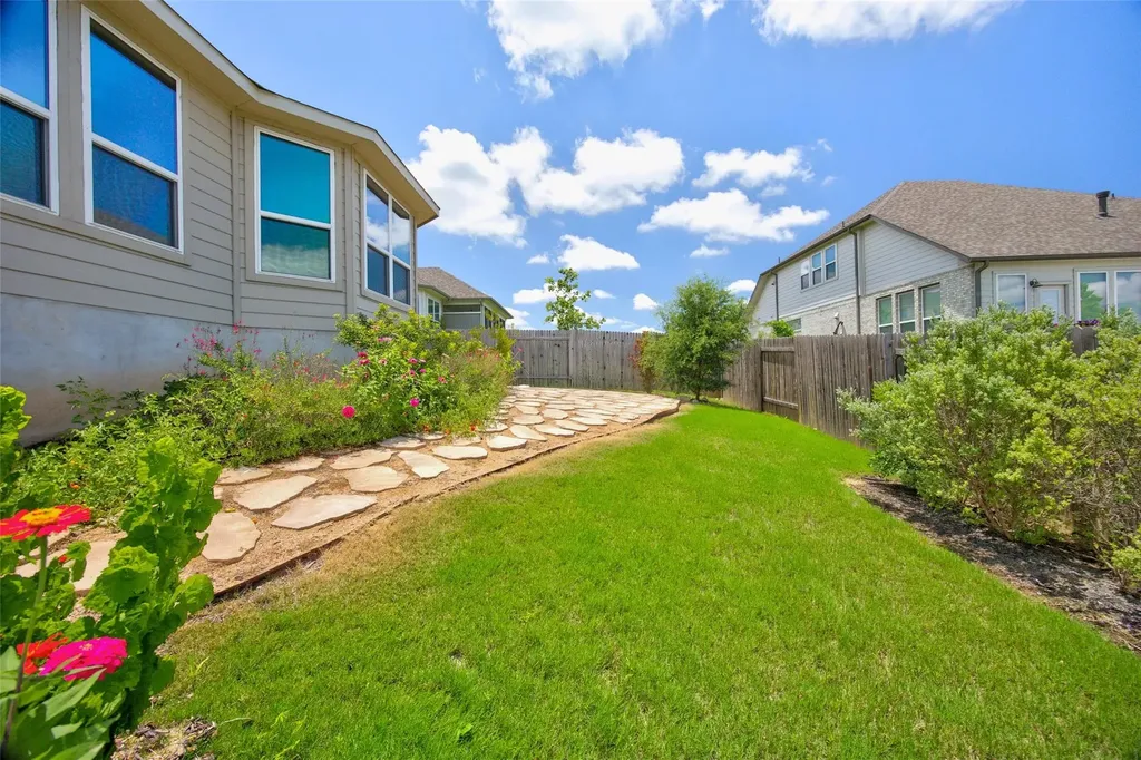 127 Eagle Mountain Trail Dripping Springs TX 78620