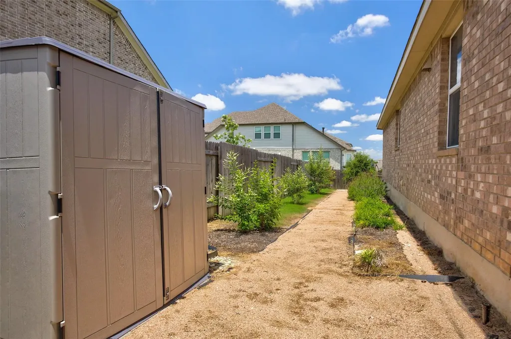 127 Eagle Mountain Trail Dripping Springs TX 78620