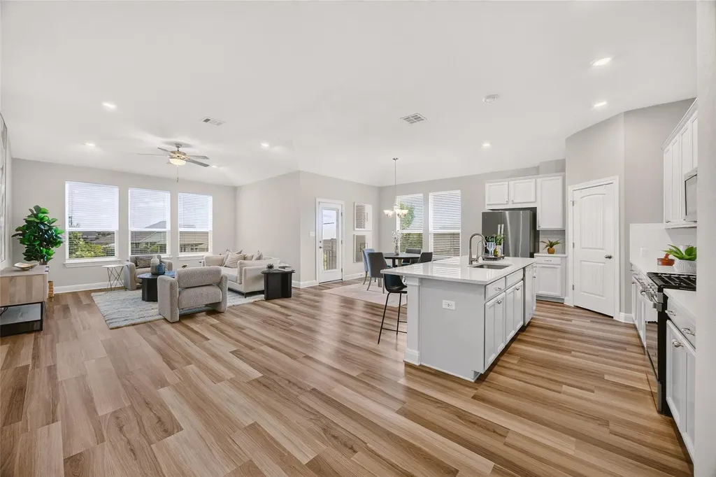 127 Eagle Mountain Trail Dripping Springs TX 78620
