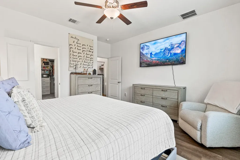 136 Copper Lane Kyle TX 78640