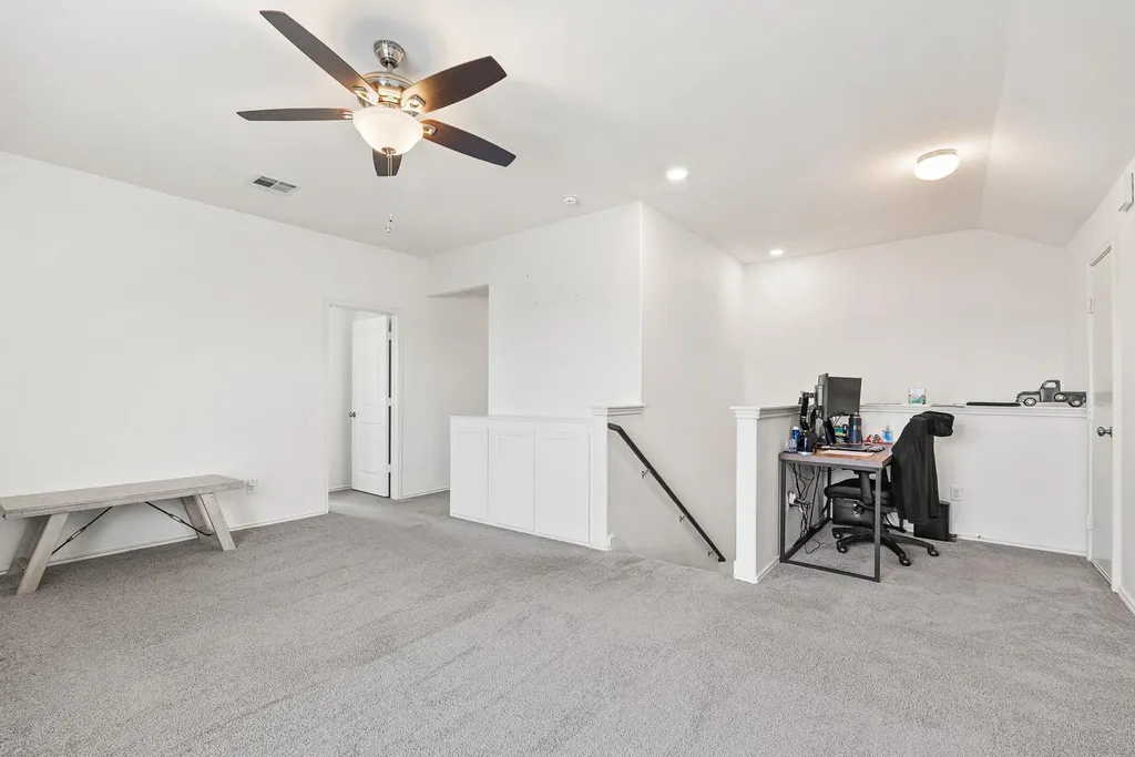 136 Copper Lane Kyle TX 78640
