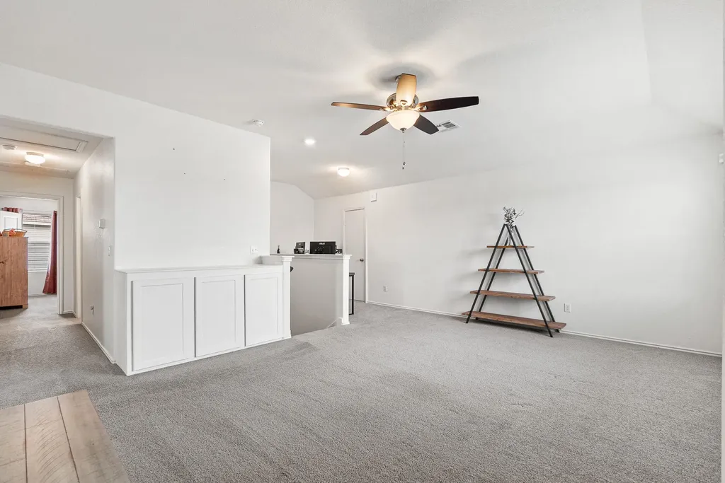 136 Copper Lane Kyle TX 78640
