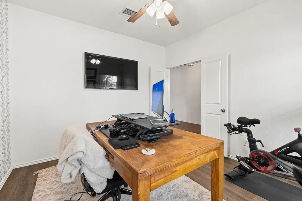 136 Copper Lane Kyle TX 78640