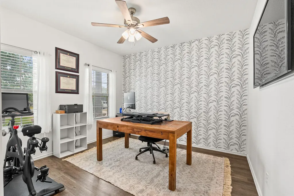 136 Copper Lane Kyle TX 78640