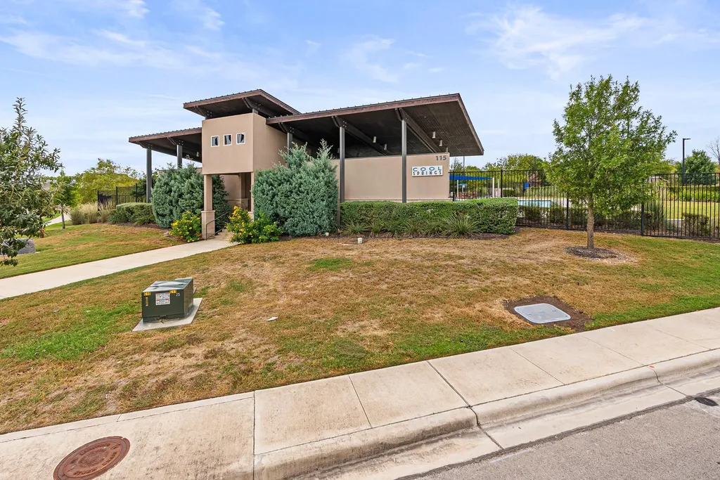 136 Copper Lane Kyle TX 78640