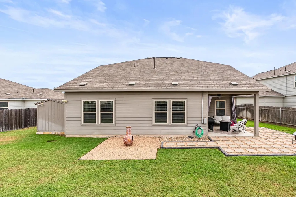 136 Copper Lane Kyle TX 78640