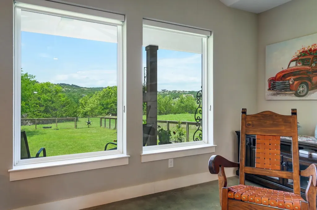 202 Falling Oak Drive Blanco TX 78606