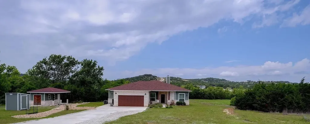 202 Falling Oak Drive Blanco TX 78606
