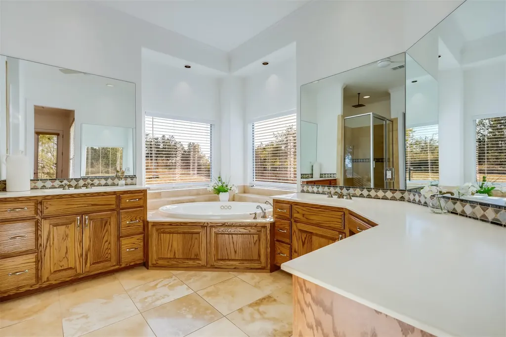 104 Running Brook Trail Spicewood TX 78669