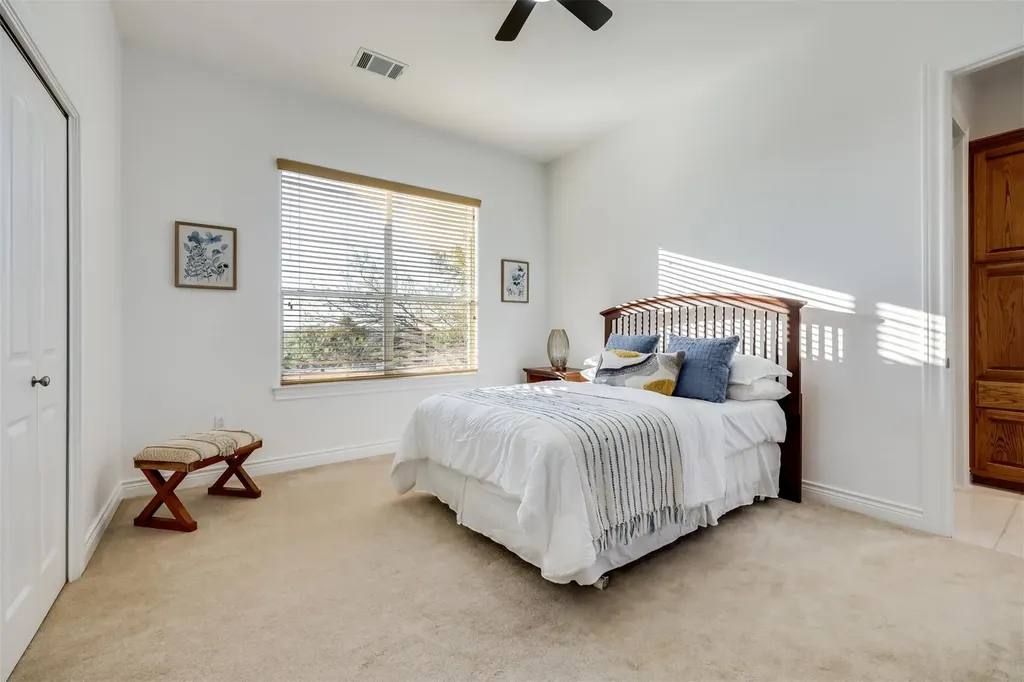 104 Running Brook Trail Spicewood TX 78669