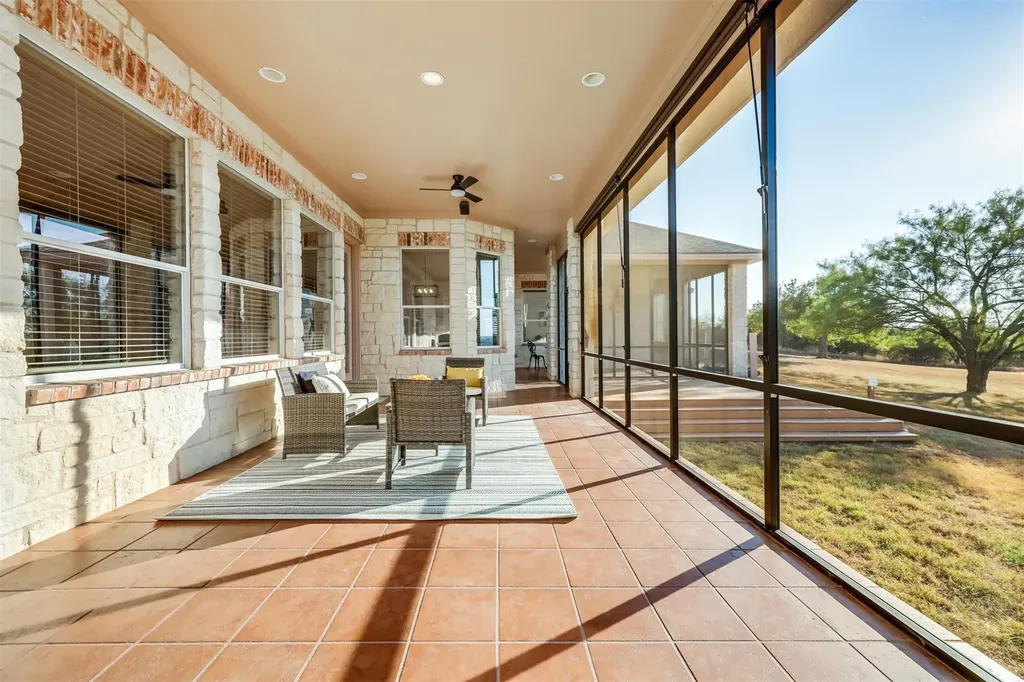 104 Running Brook Trail Spicewood TX 78669