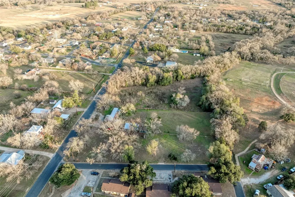 Lot 3 E Alamo Street Elgin TX 78621