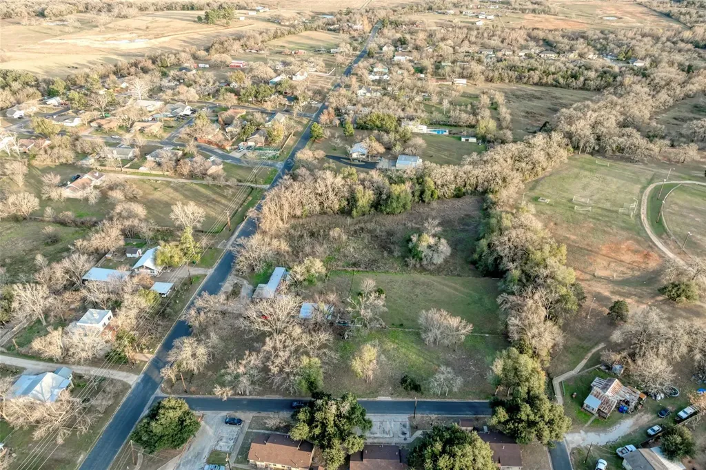 Lot 3 E Alamo Street Elgin TX 78621