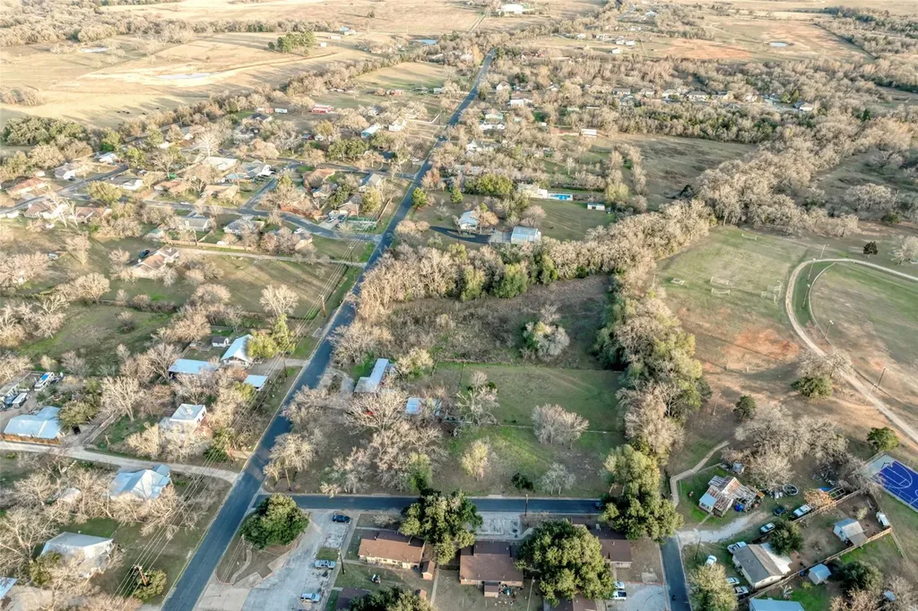 Lot 3 E Alamo Street Elgin TX 78621