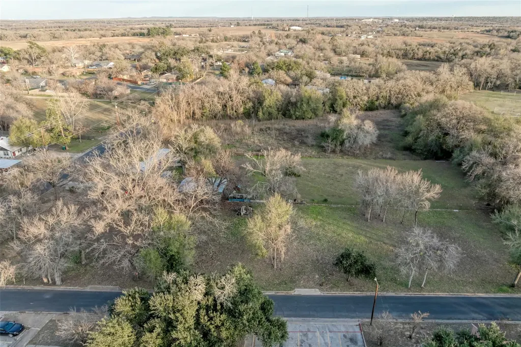 Lot 3 E Alamo Street Elgin TX 78621