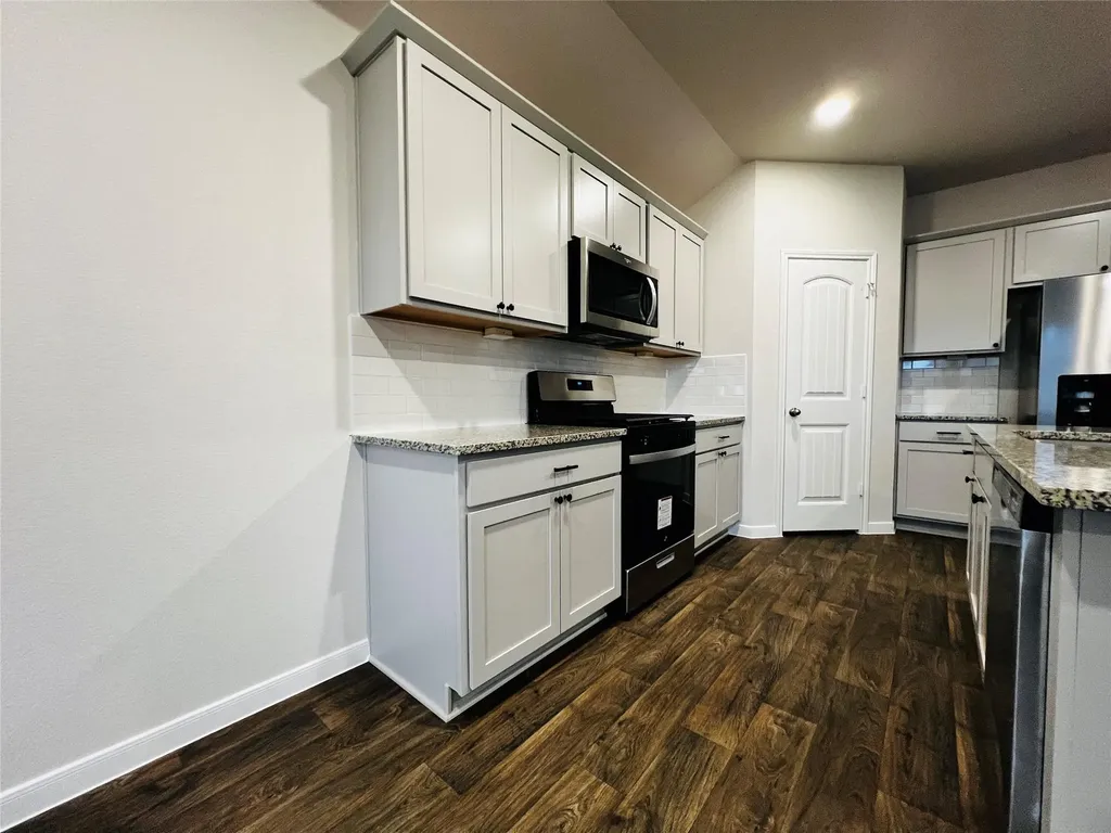 315 Darwin Place Lockhart TX 78644
