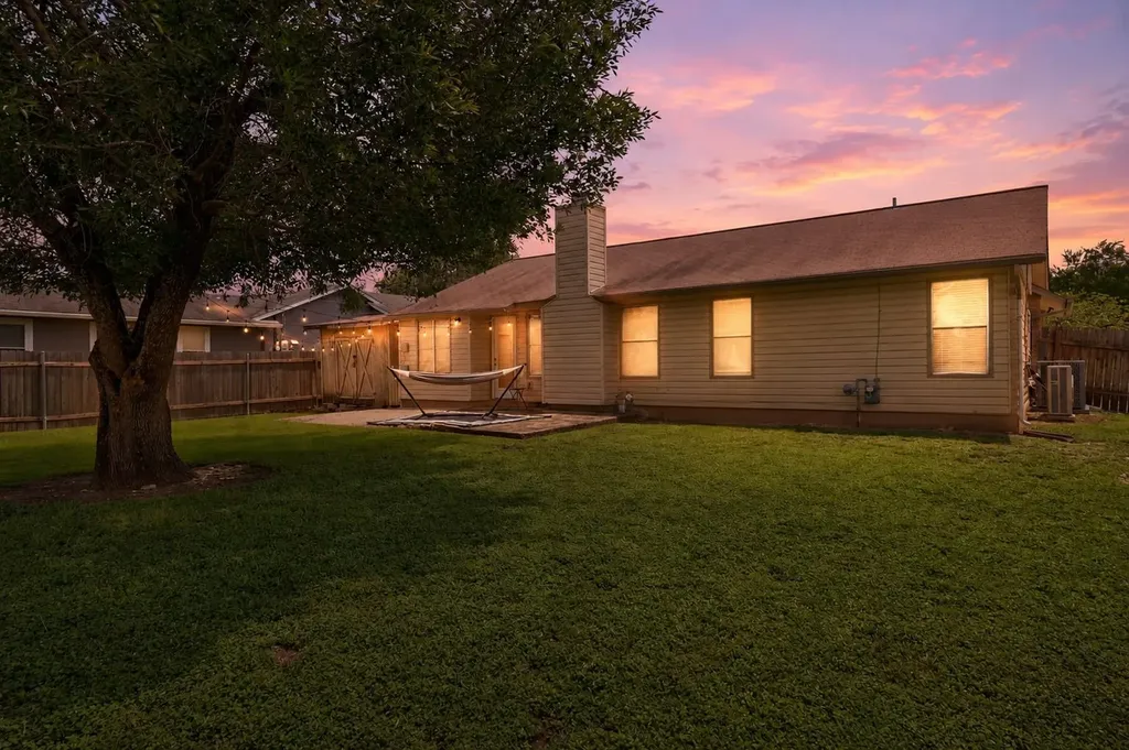 1006 Edgerly Lane Pflugerville TX 78660