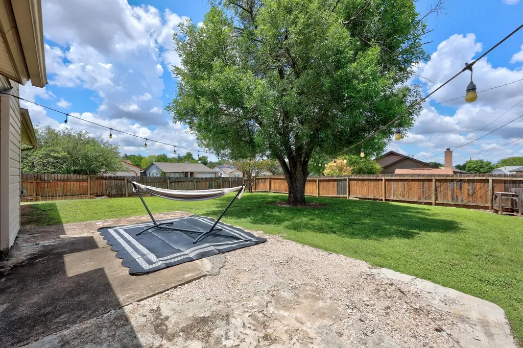 1006 Edgerly Lane Pflugerville TX 78660