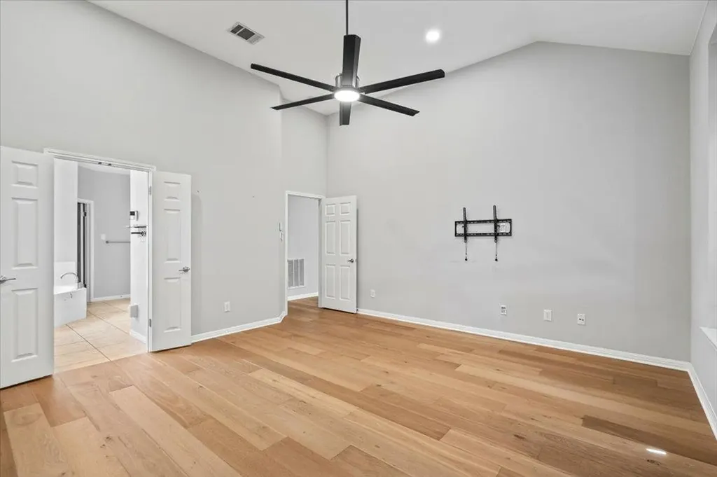 5301 Deerwood Lane Austin TX 78730
