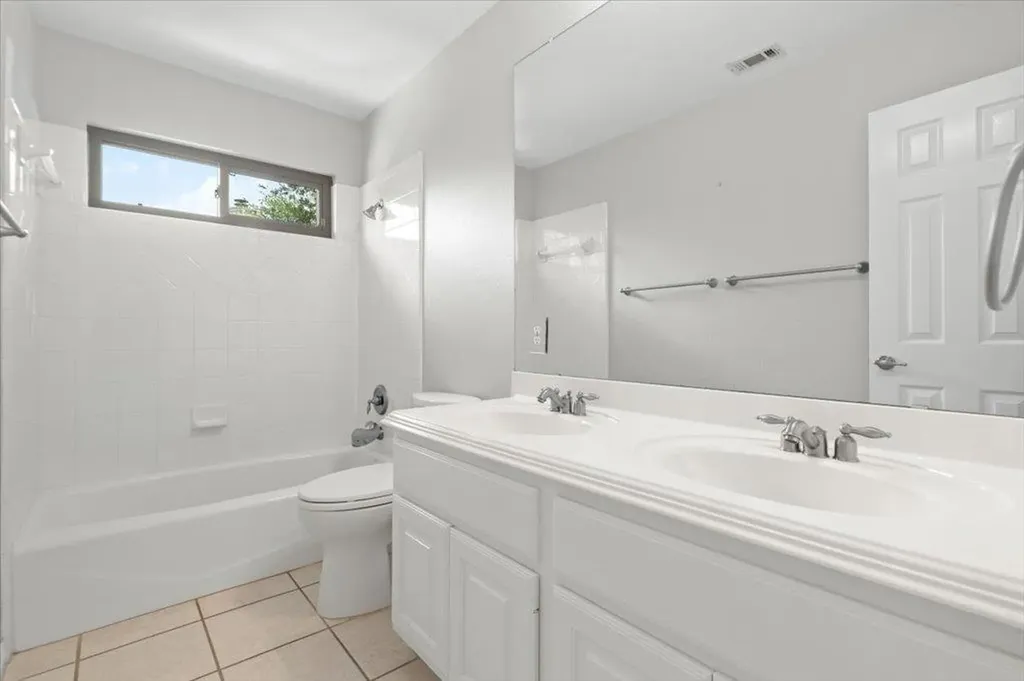 5301 Deerwood Lane Austin TX 78730