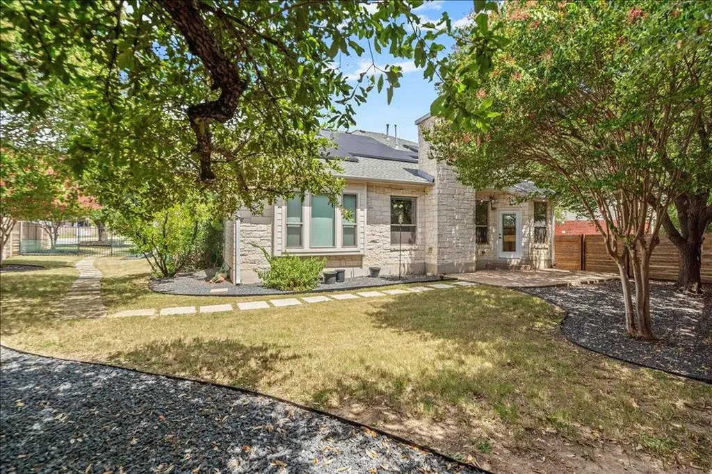 5301 Deerwood Lane Austin TX 78730