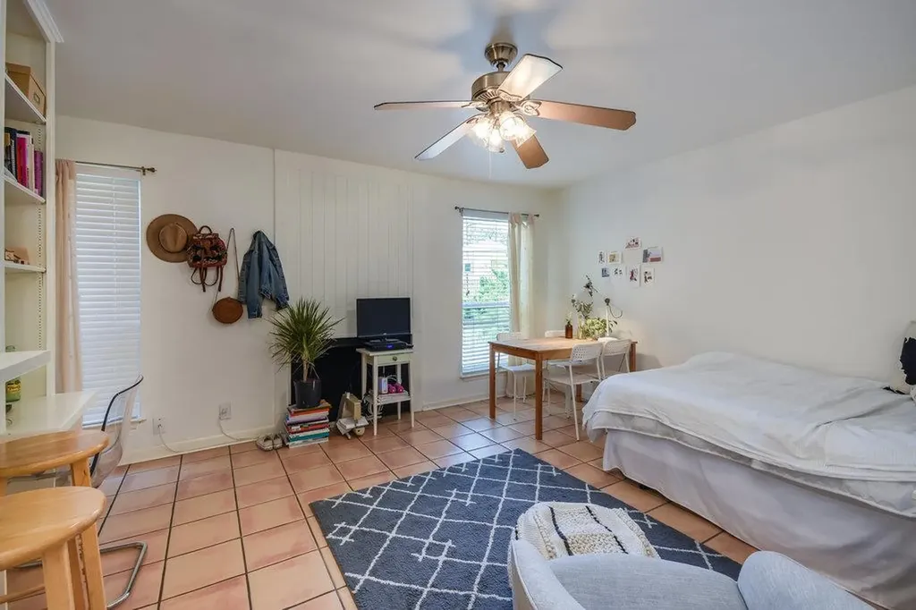 1000 W 26th Street Austin TX 78705