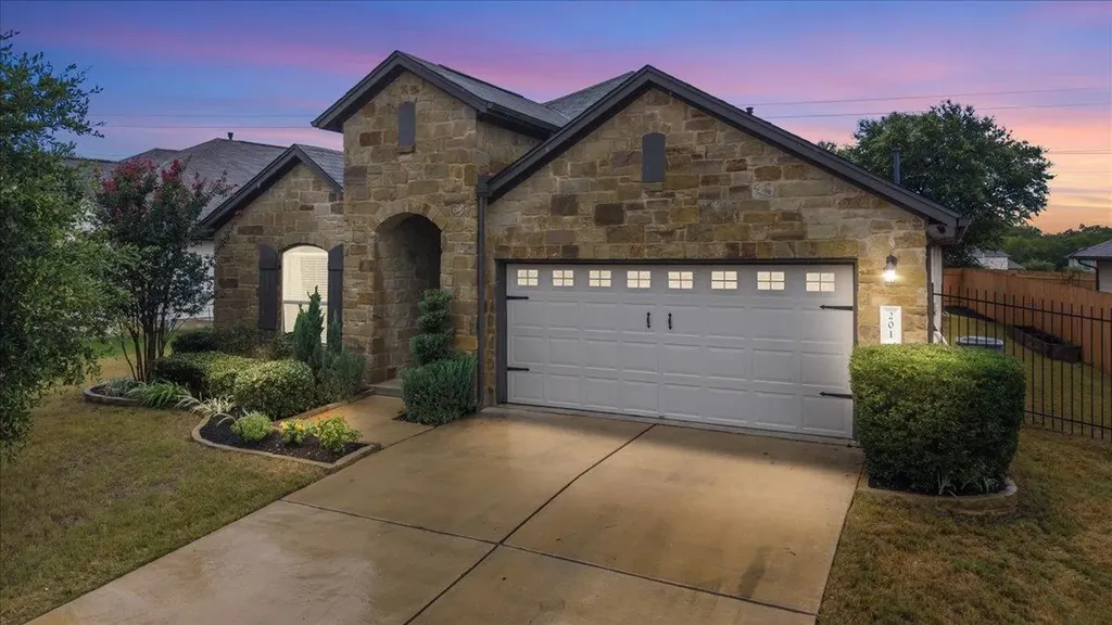 201 Little Draw Lane Leander TX 78641
