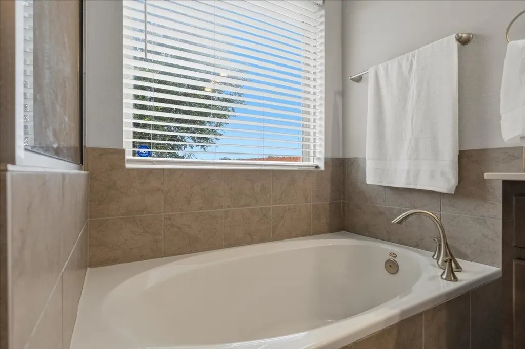 201 Little Draw Lane Leander TX 78641